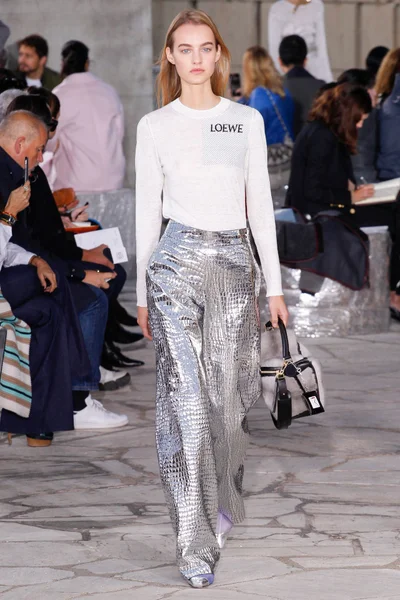 Look 9